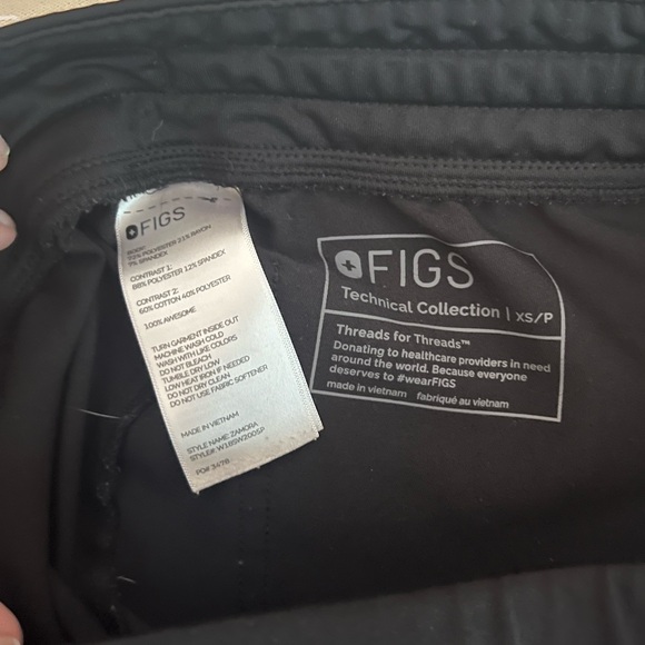 Figs Zamora Jogger Scrub Pants - Picture 3 of 5